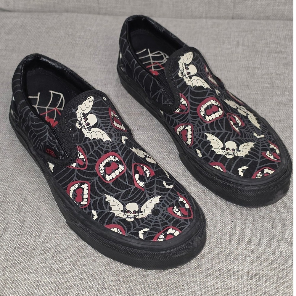 Vans Classic Slip-On Halloween Fangs Skulls Spider Webs Black W 7 M 5.5